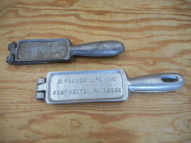 lot 100 image: (2) C. Palmer Sinker & Jig Molds ...