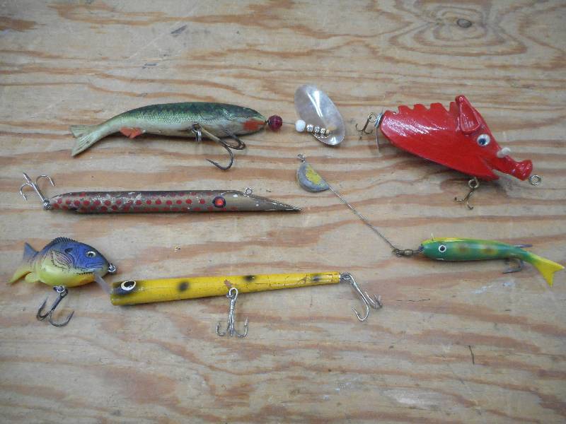 lot 106 image: Lot Of (6) Assorted Lures ...