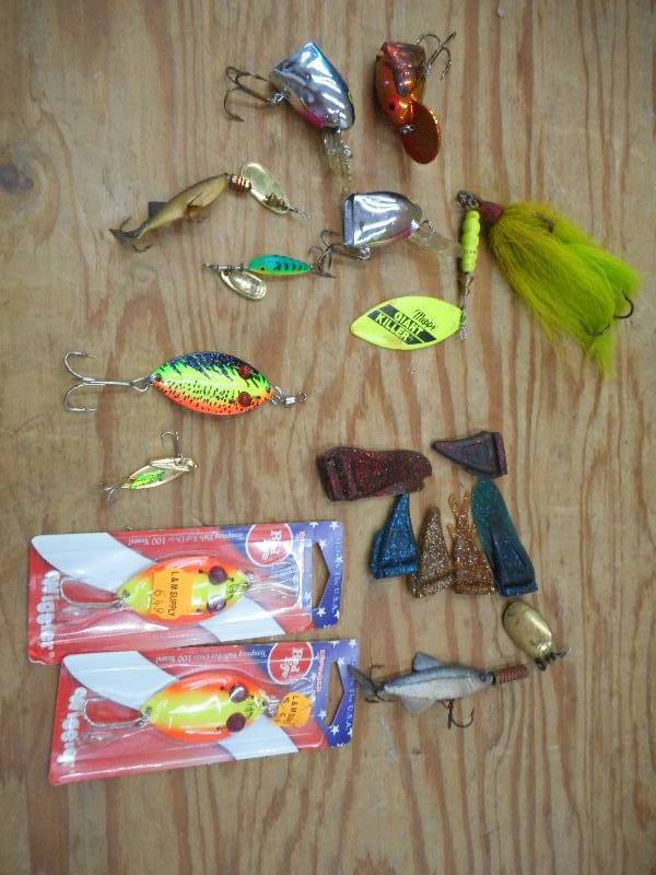 lot 108 image: Lot Of (11) Assorted Lures ...