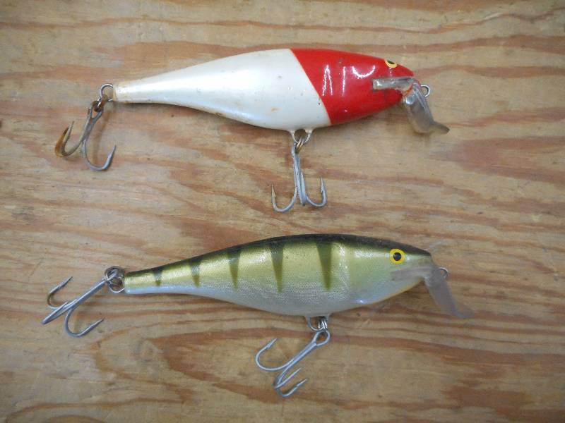 lot 120 image: (2) Rapala Super Shad-Rap Lures ...