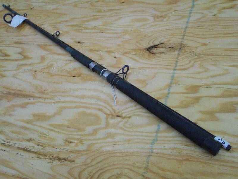 lot 125 image: Shakespeare Pro-Am 2-Piece Rod ...