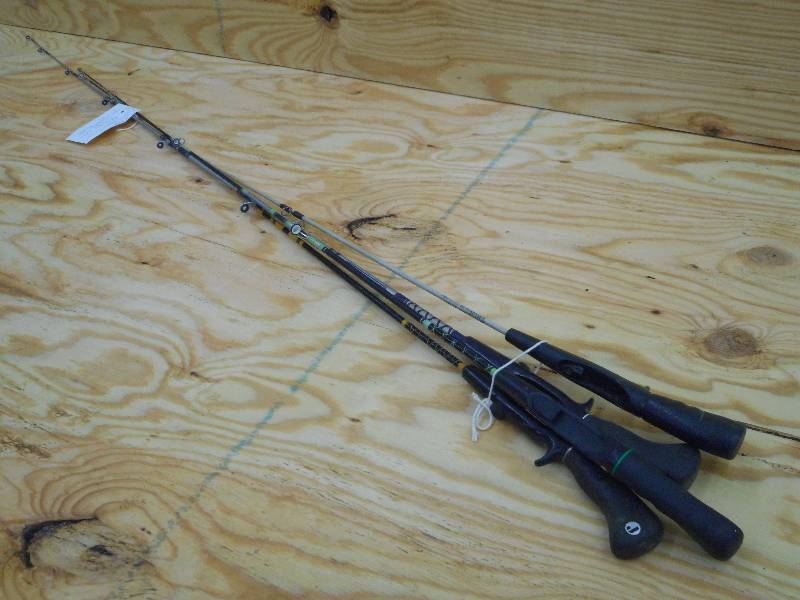 lot 131 image: Lot Of (4) Vintage Rods ...