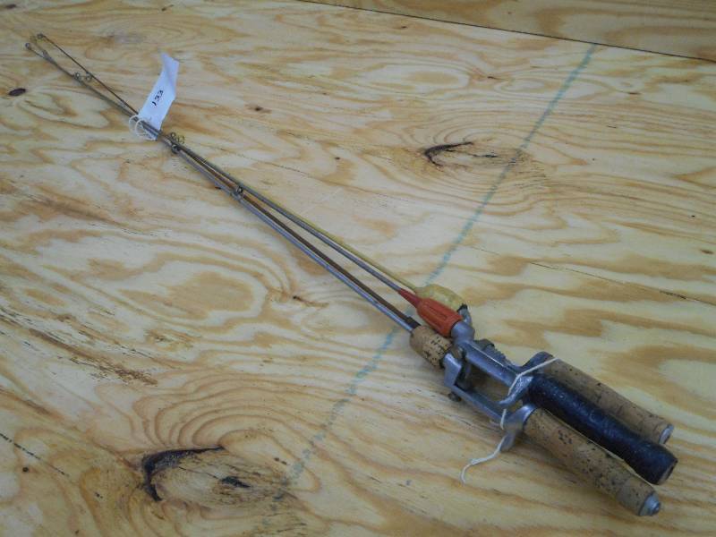 lot 133 image: Lot Of (4) Vintage Steel Rods ...