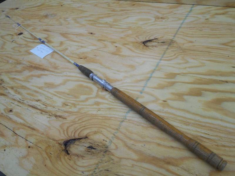 lot 142 image: Unmarked Heavy Duty Boat Rod With W...