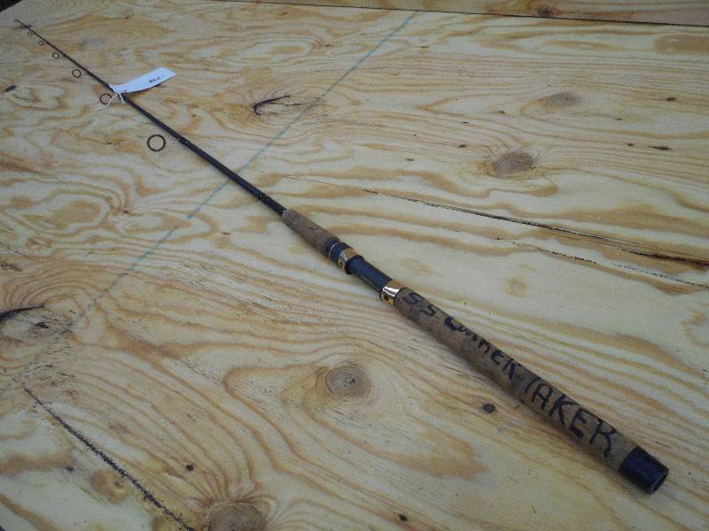 lot 146 image: Benchmark SAD-18 7ft Rod ...