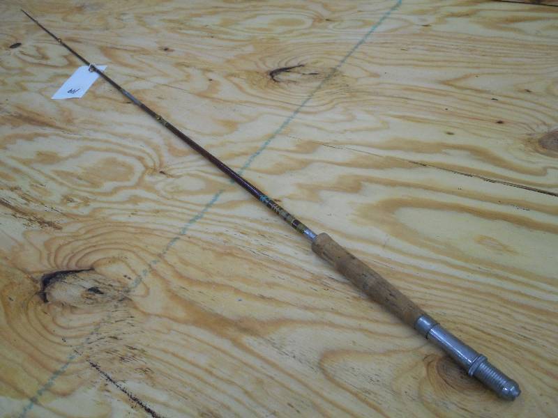 lot 149 image: Crown Split Bamboo Fly Rod ...