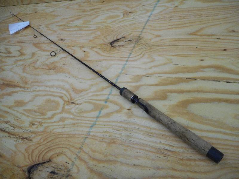 lot 179 image: Bass Pro Shops Pro Series IM6 Rod ...