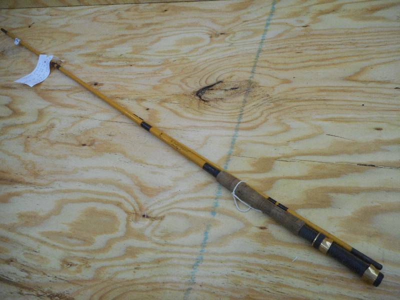 lot 198 image: Eagle Claw Water Eagle 2-Piece Ro...