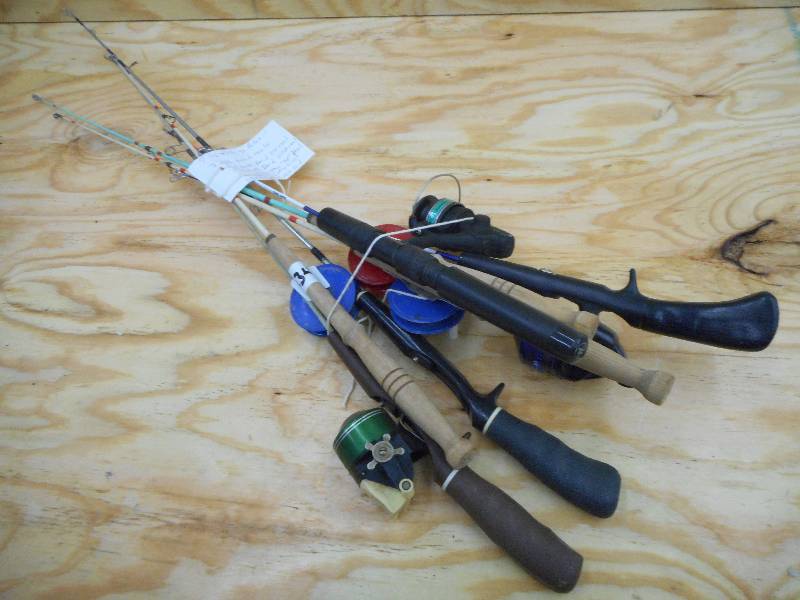 lot 234 image: Lot Of (7) Vintage Ice Rods ...