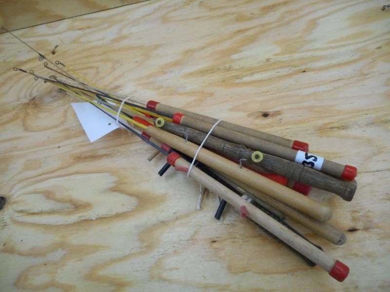 lot 235 image: Lot Of (11) Vintage Ice Rods ...