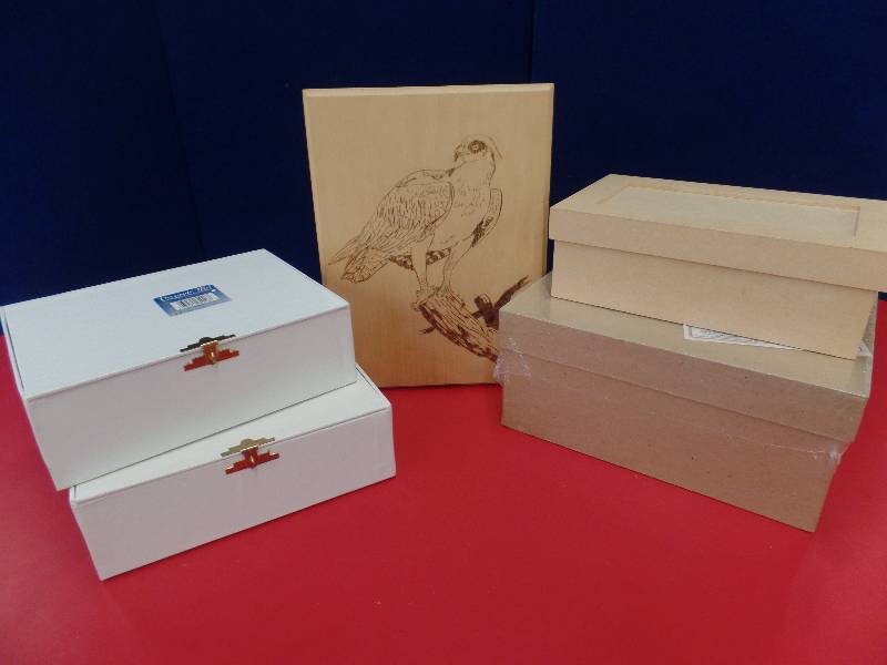 Four Paintable Boxes and Bird Plaque