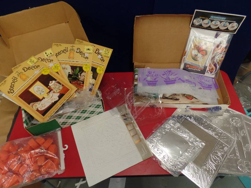 Home Decorating Kits
