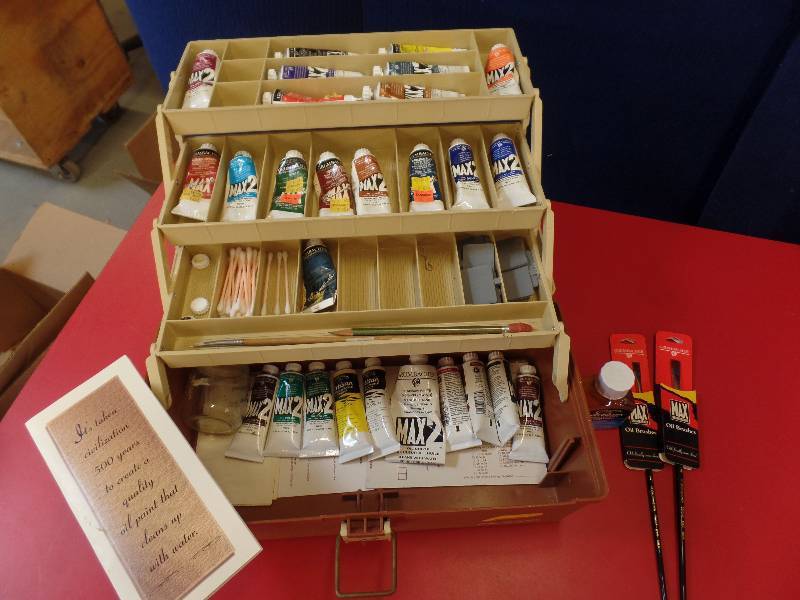Oil paints in Plano Box