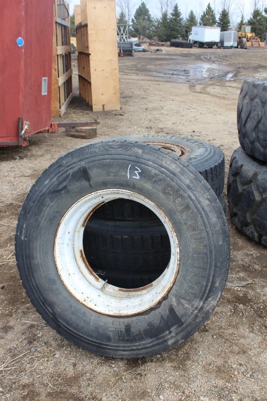 Continental 11R22.5 Load Range G Set of 4 Tires