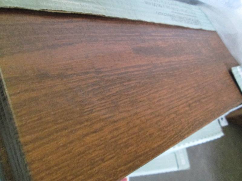 Approx 72 SqFt Glazed Porcelain Til...