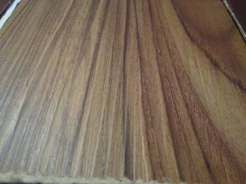Approx 120 SqFt Resilient Plank Flo...