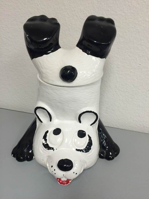 lot 7 image: Vintage McCoy Panda Cookie Jar