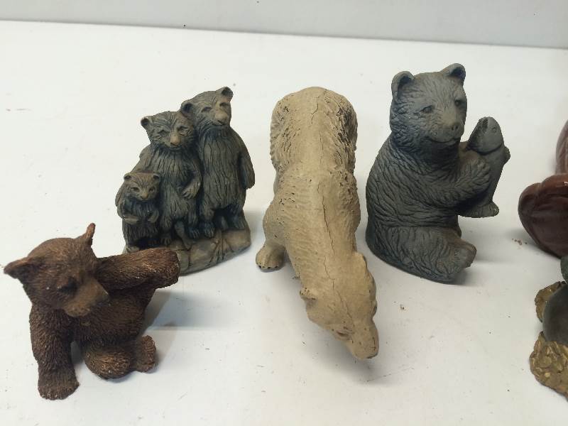 lot 31 image: Assorted Bear Figurines