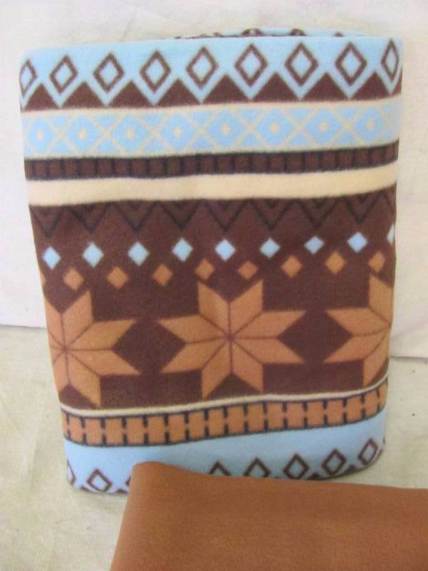 Gold Coast Santa Fe Soft Fleece Throw Set