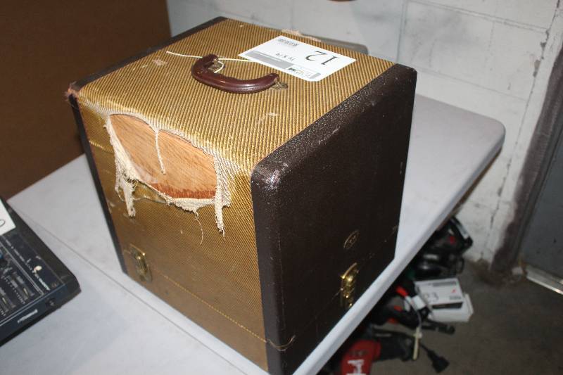 lot 12 image: Selectron Semimatic TDC Vivid Slide Projector