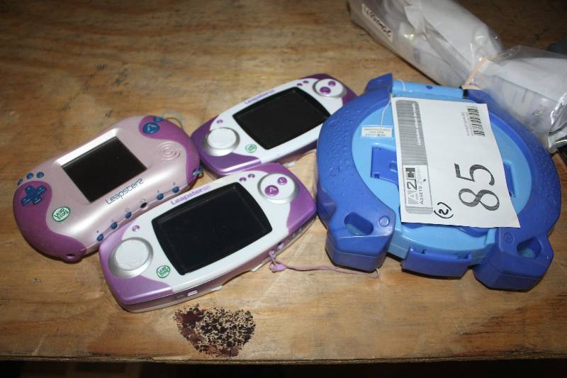 lot 85 image: Lot of (2) Leapster Learning Game System