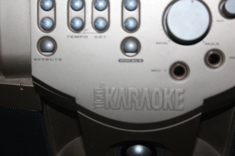 daniel tiger karaoke machine