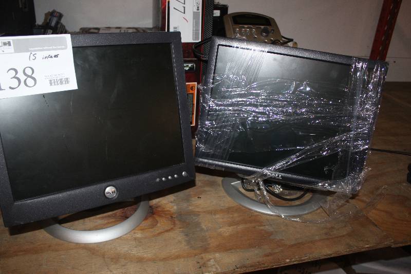 lot 138 image: Lot of (2) Dell Monitor