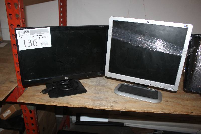 lot 136 image: Lot of (2) HP Monitor