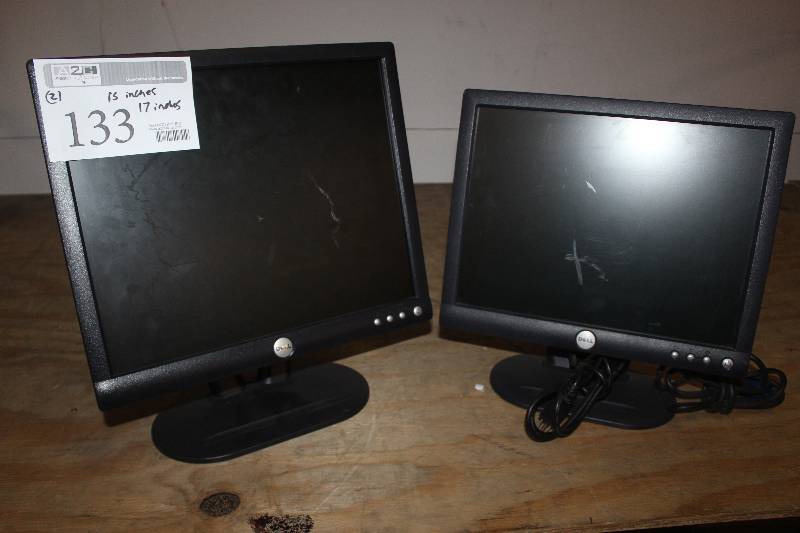 lot 133 image: Lot of (2) Dell Monitor
