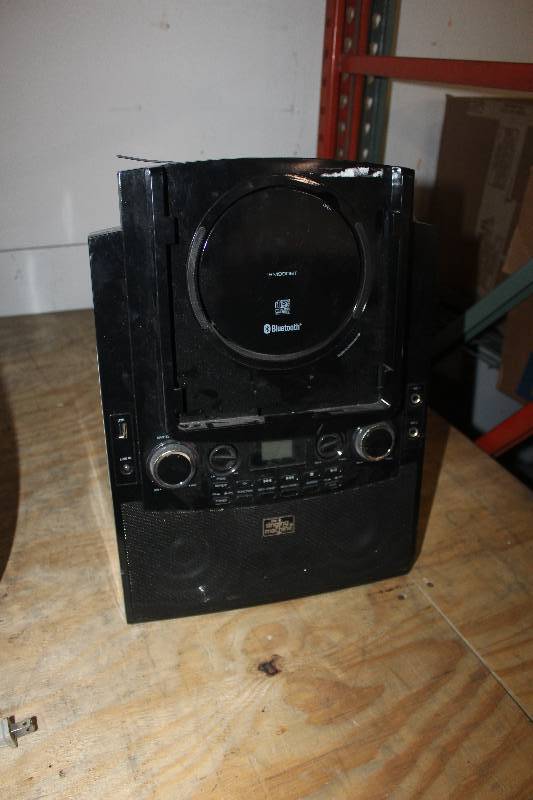 lot 98 image: The Singing Machine Karaoke Machine