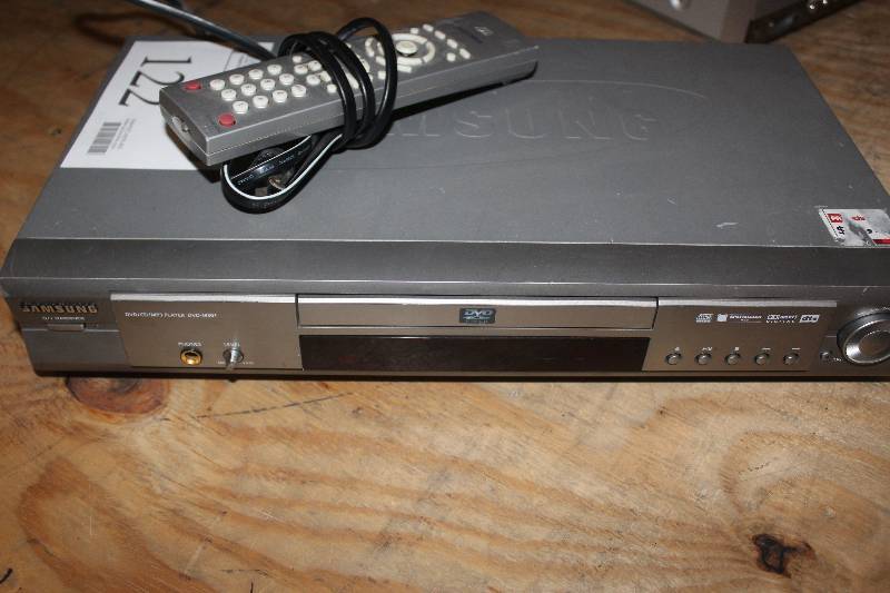 lot 122 image: Samsung DVD Player