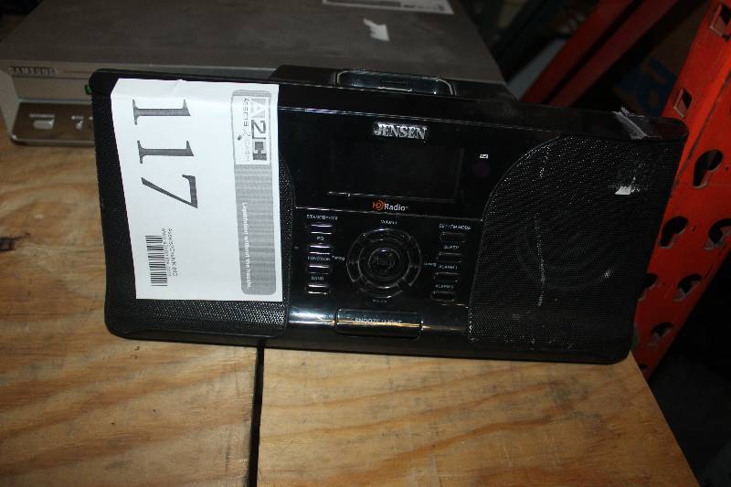 lot 117 image: Jensen Digital HD Radio