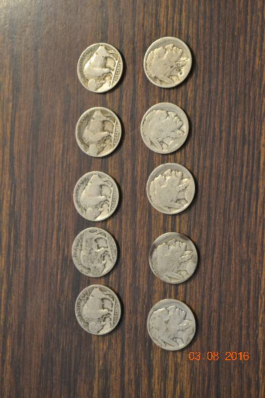 lot 27 image: Collector Buffalo nickles
