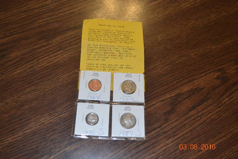 lot 50 image: Collector coins