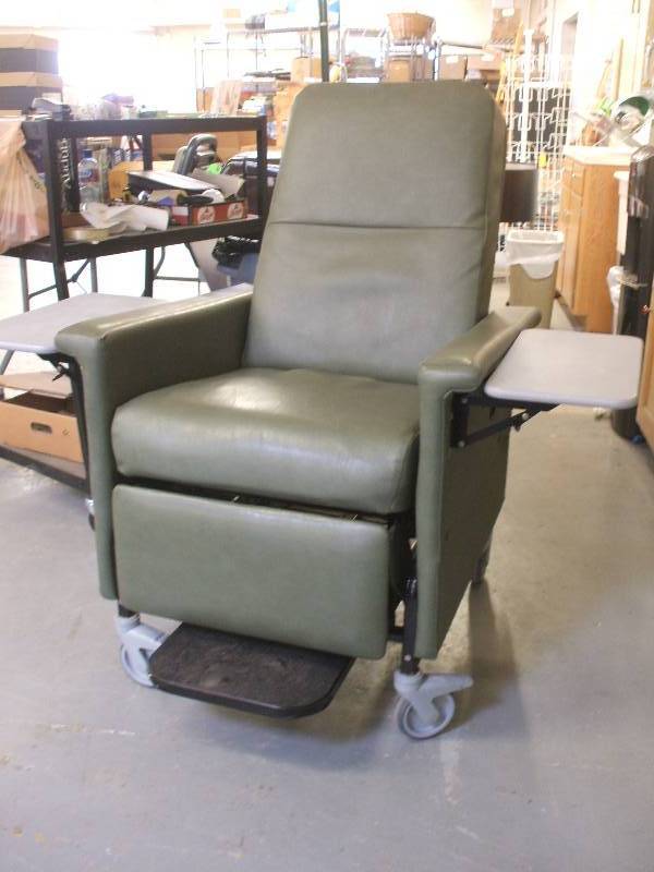 Reclining Medical Chair