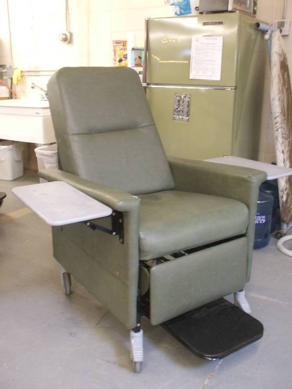 reclining-medical-chair-tch-330-reclining-medical-chairs-k-bid