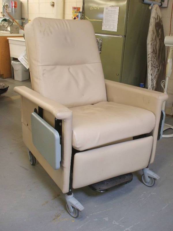 Reclining Medical Chair