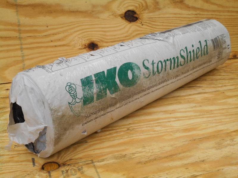 lot 17 image: New Roll Of StormShield Ice & Water...