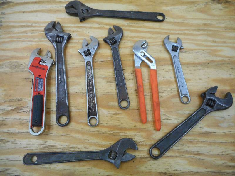 lot 33 image: Box Of Assorted Crescent Wrenches &...