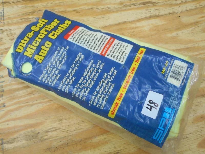 lot 48 image: Pack Of Ultra-Soft Microfiber Auto ...