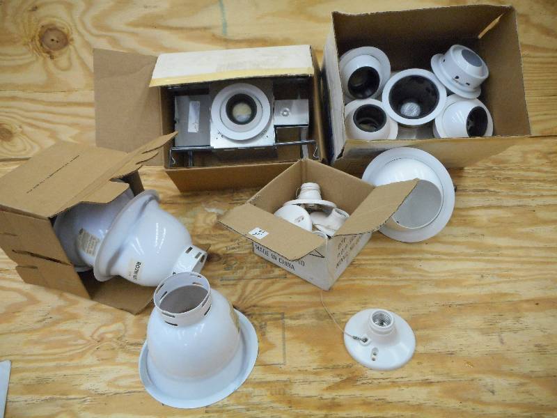 lot 56 image: Lot Of Assorted Lighting & Light Do...