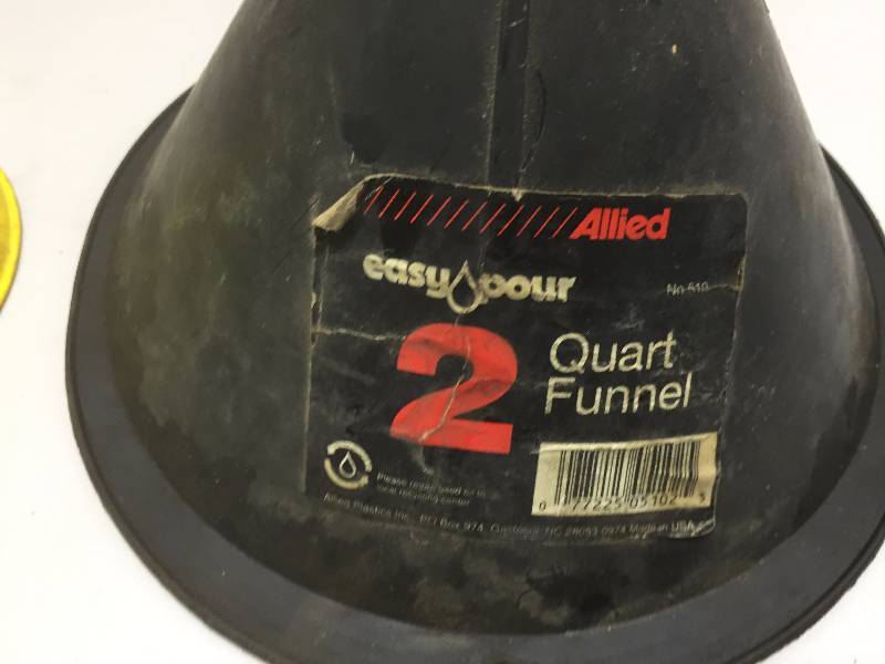lot 51 image: FUNNELS VARIOUS SIZES