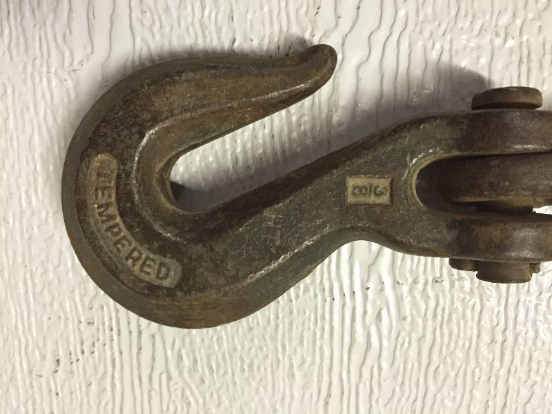 lot 56 image: CHAIN 38 X 19