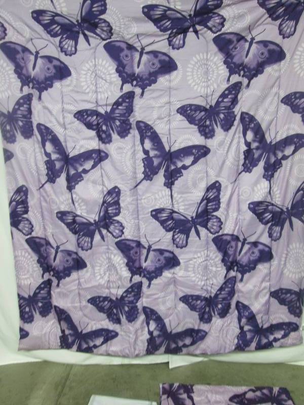 Alcove Flutter Comforter Set - Queen