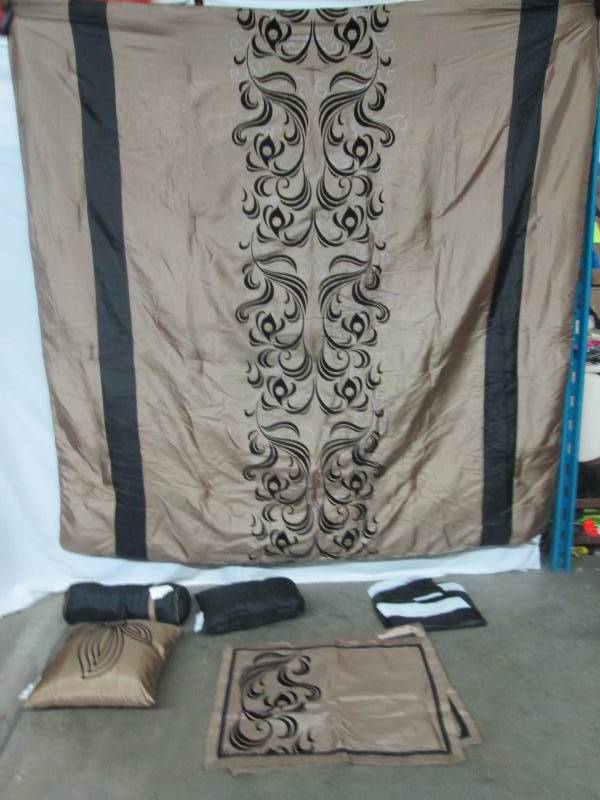 Helda 7-Pc. Comforter Set - Queen