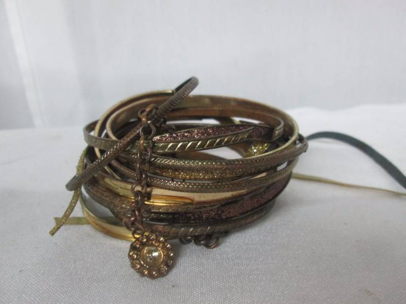 Goldtone & Bronze Stackable Bangle Set