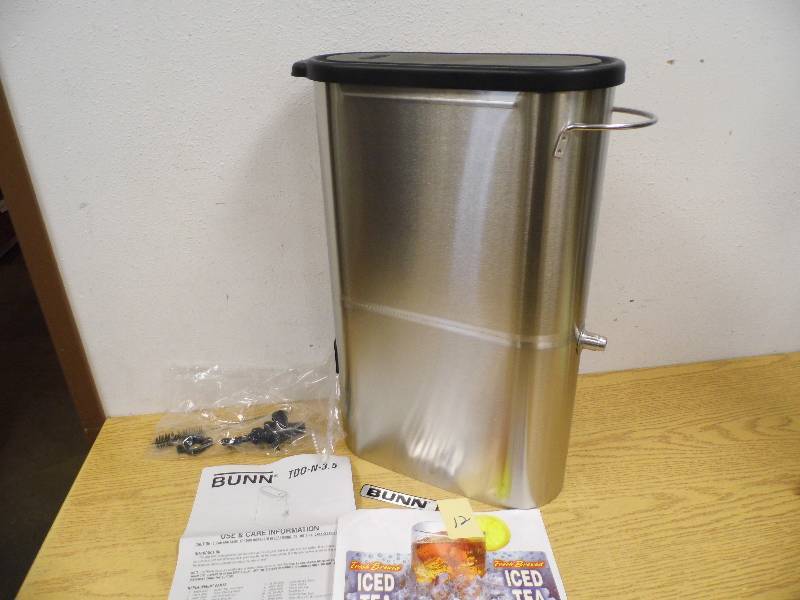 lot 12 image: New Bunn Beverage Dispenser