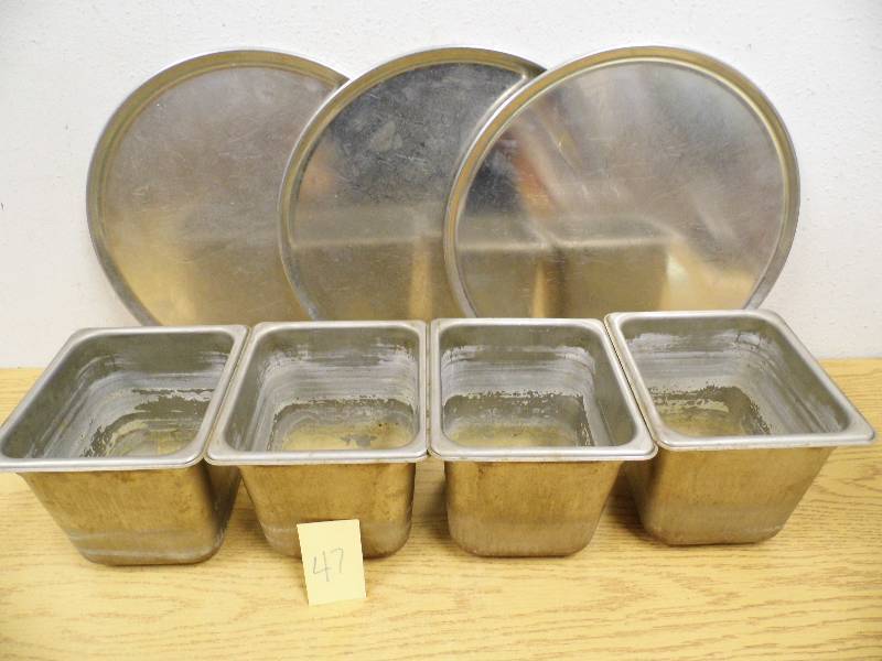 lot 47 image: Pizza Pans & Steam Table Inserts