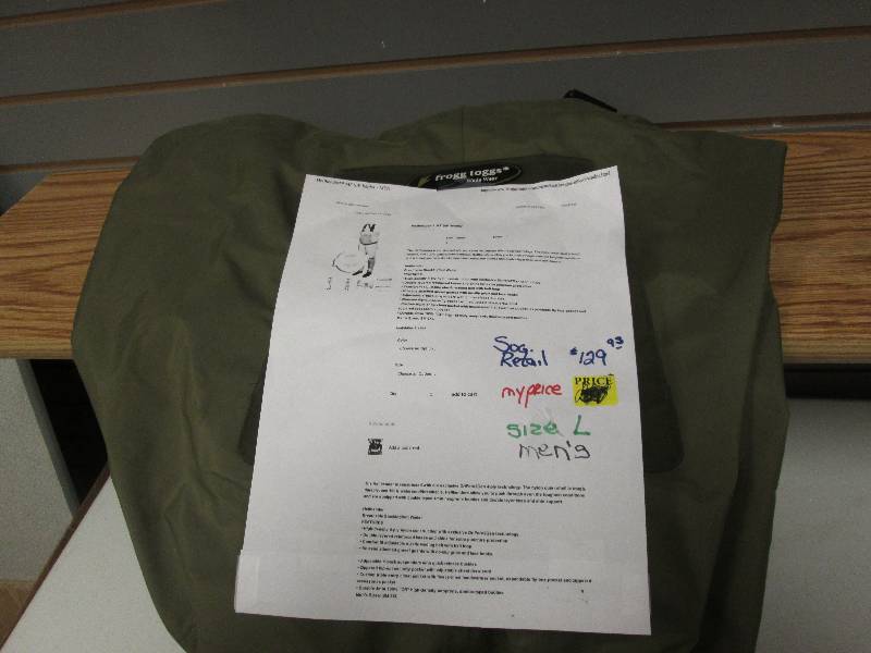 lot 58 image: Frogg Toggs Wade Wear Size Mens La...