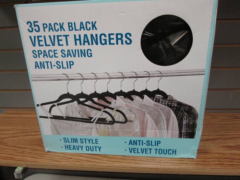 lot 78 image: 35 pack Velvet Hangers Retail  $24....